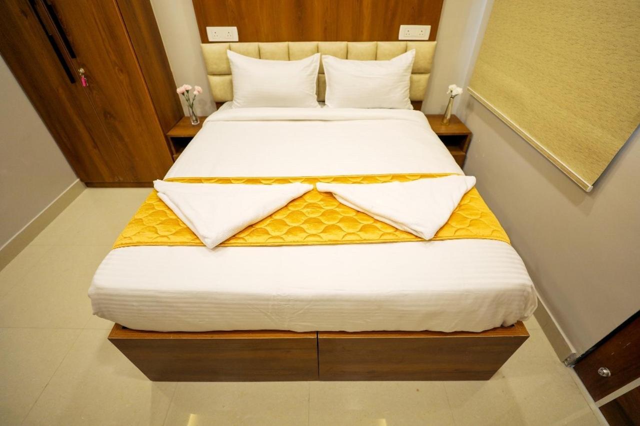 Hotel Ceasta, Beside Us Consulate Hyderabad, Gachibowli Gundipet Dış mekan fotoğraf